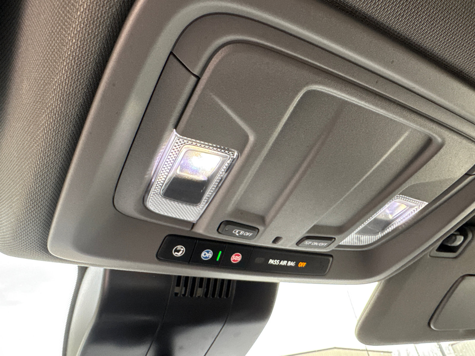 Used 2025 Chevrolet Silverado 1500 LT image 24