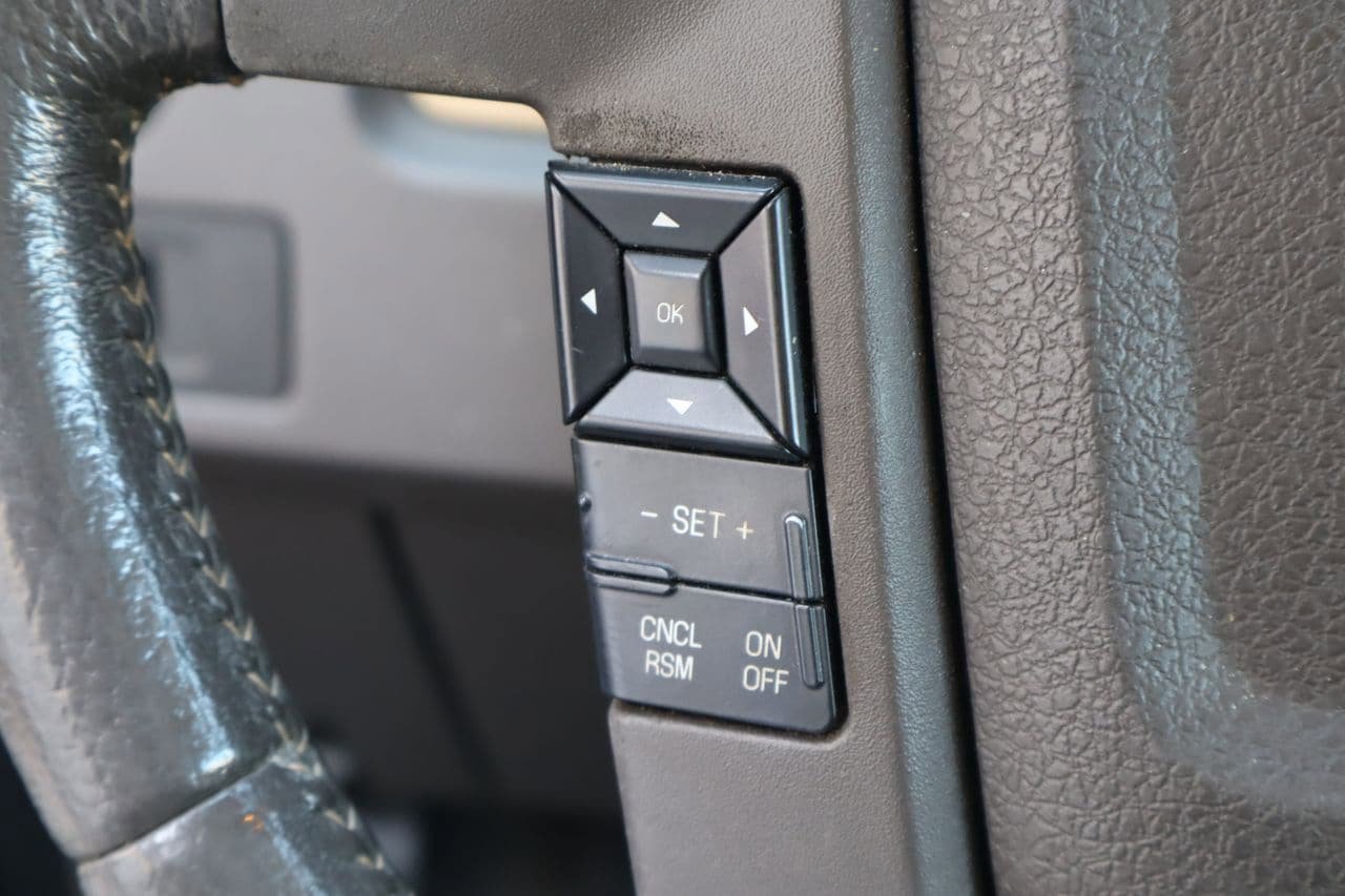 Used 2013 Ford F150 XLT w/ XLT Chrome Pkg RWD image 11