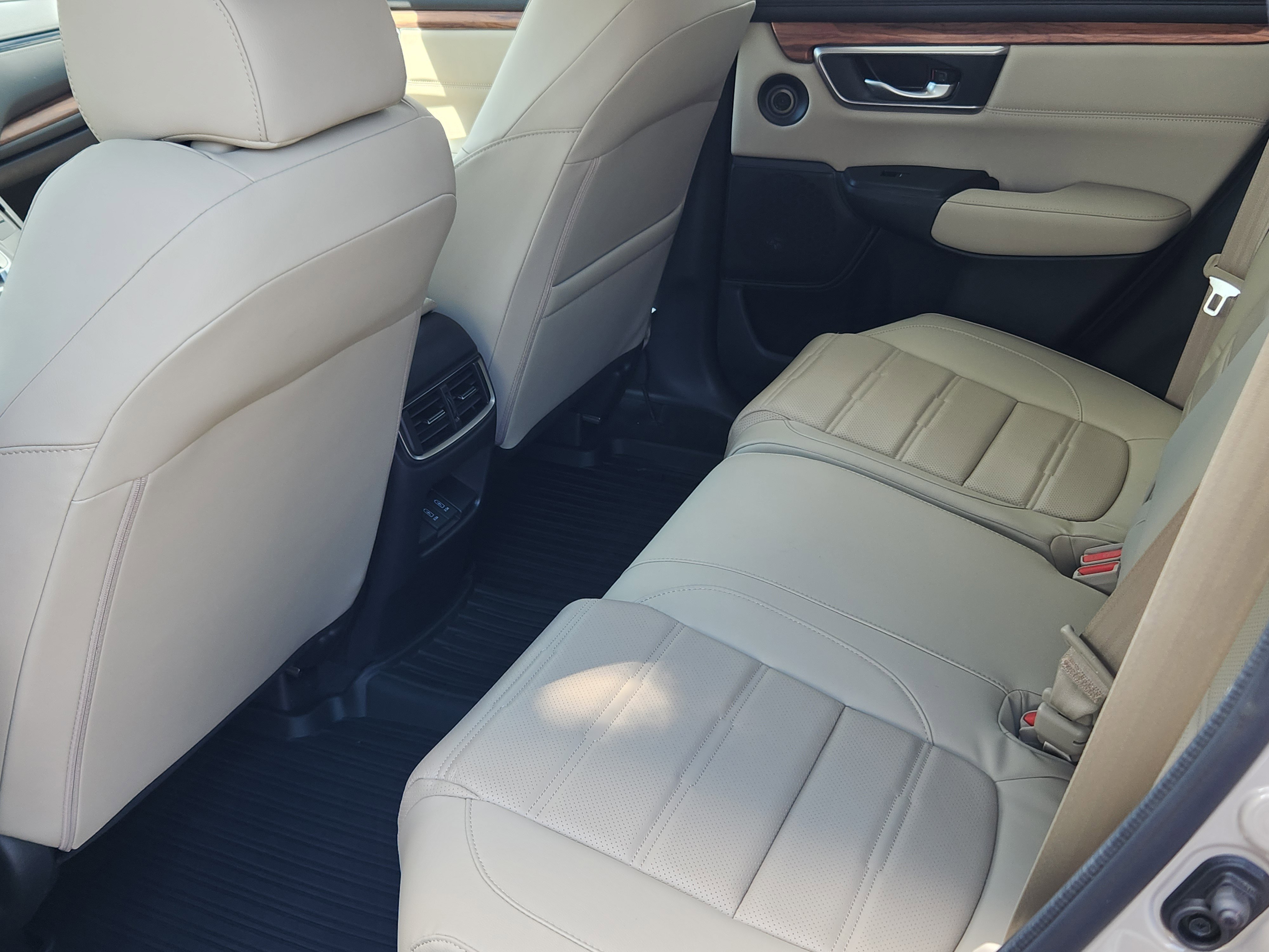 Used 2019 Honda CR-V Touring image 15