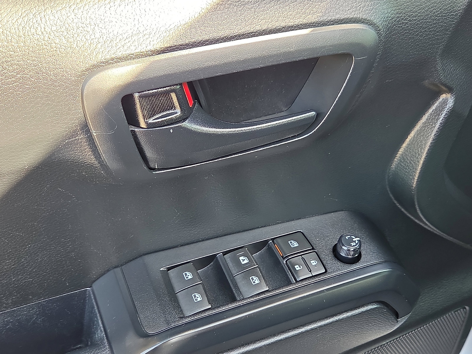 Used 2019 Toyota Tacoma SR w/ SR Convenience Package image 13