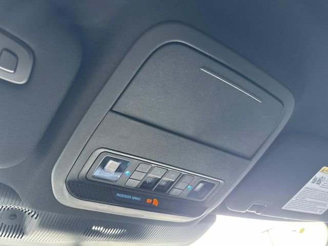 Certified 2025 Ford Explorer ST-Line w/ Premium Package image 36