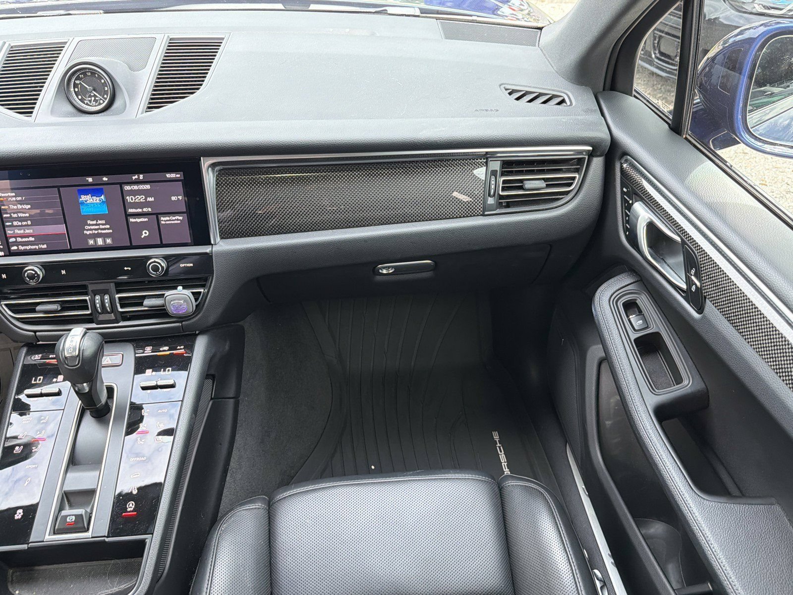 Used 2022 Porsche Macan S AWD/4WD image 17