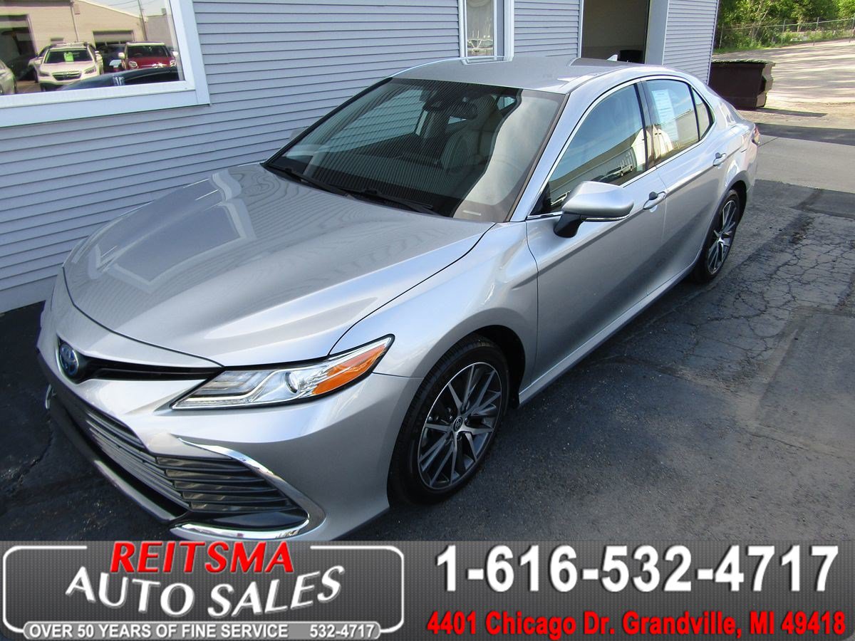 Used 2023 Toyota Camry XLE