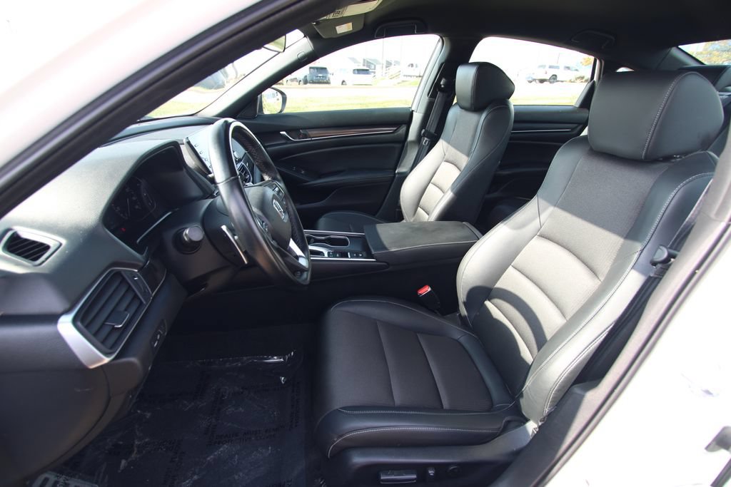 Used 2022 Honda Accord Sport image 6