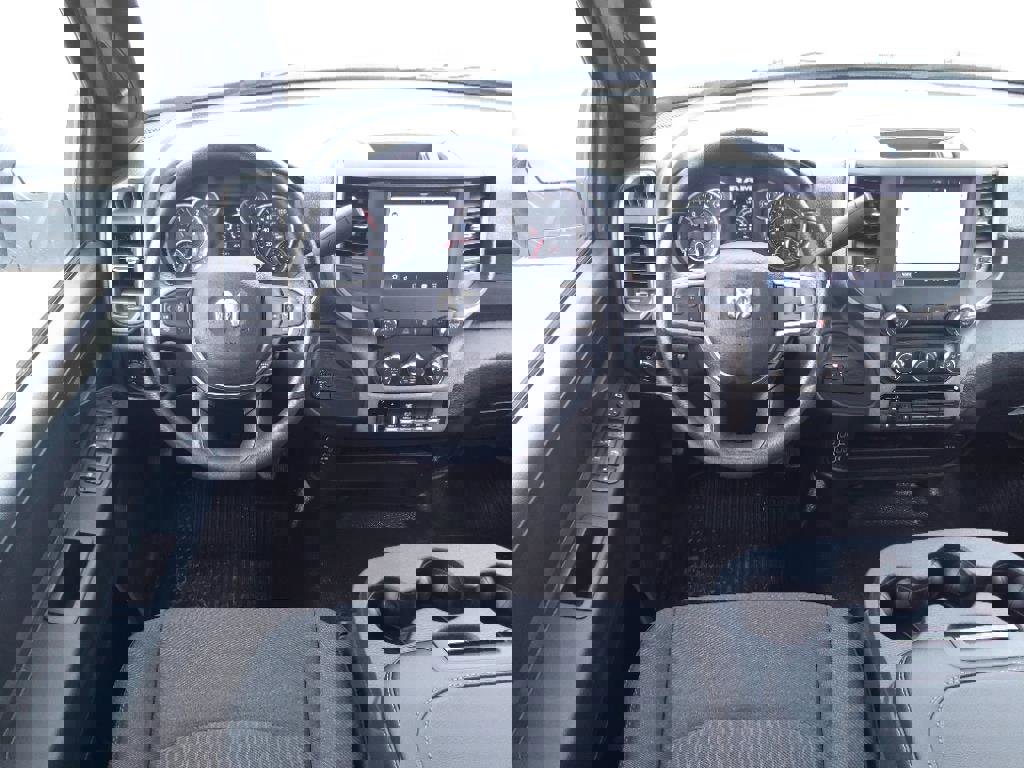 New 2024 RAM 3500 Tradesman w/ Chrome Appearance Group image 17