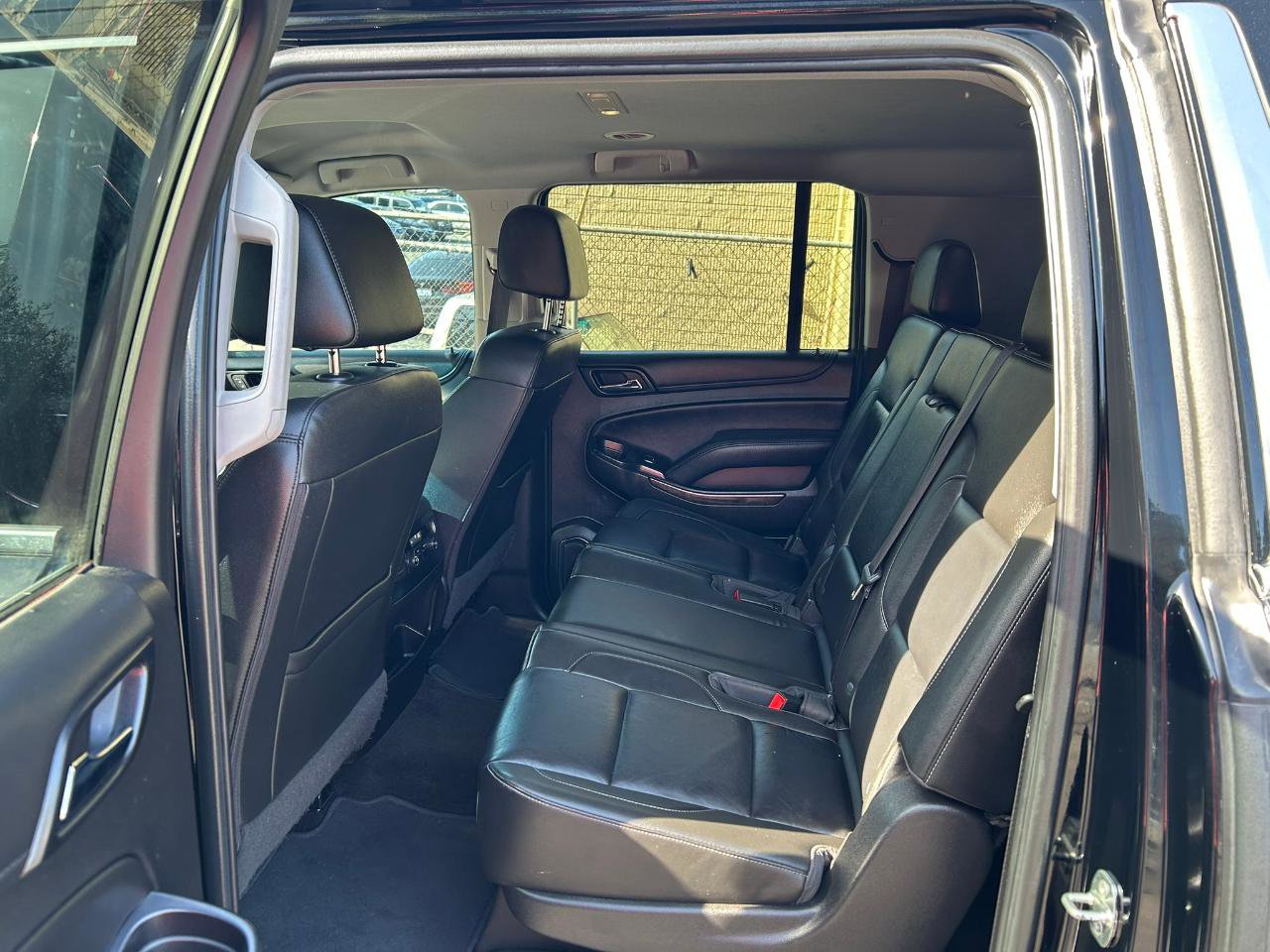 Used 2018 Chevrolet Suburban LT AWD/4WD image 14