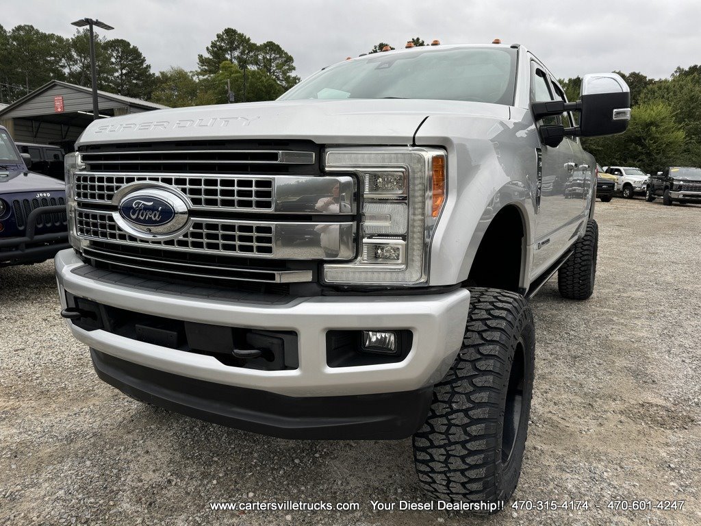 Used 2017 Ford F250 Platinum w/ Platinum Ultimate Package AWD/4WD image 4