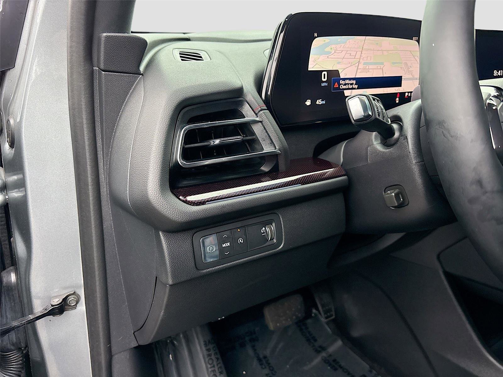 Used 2024 Chevrolet Traverse RS image 11