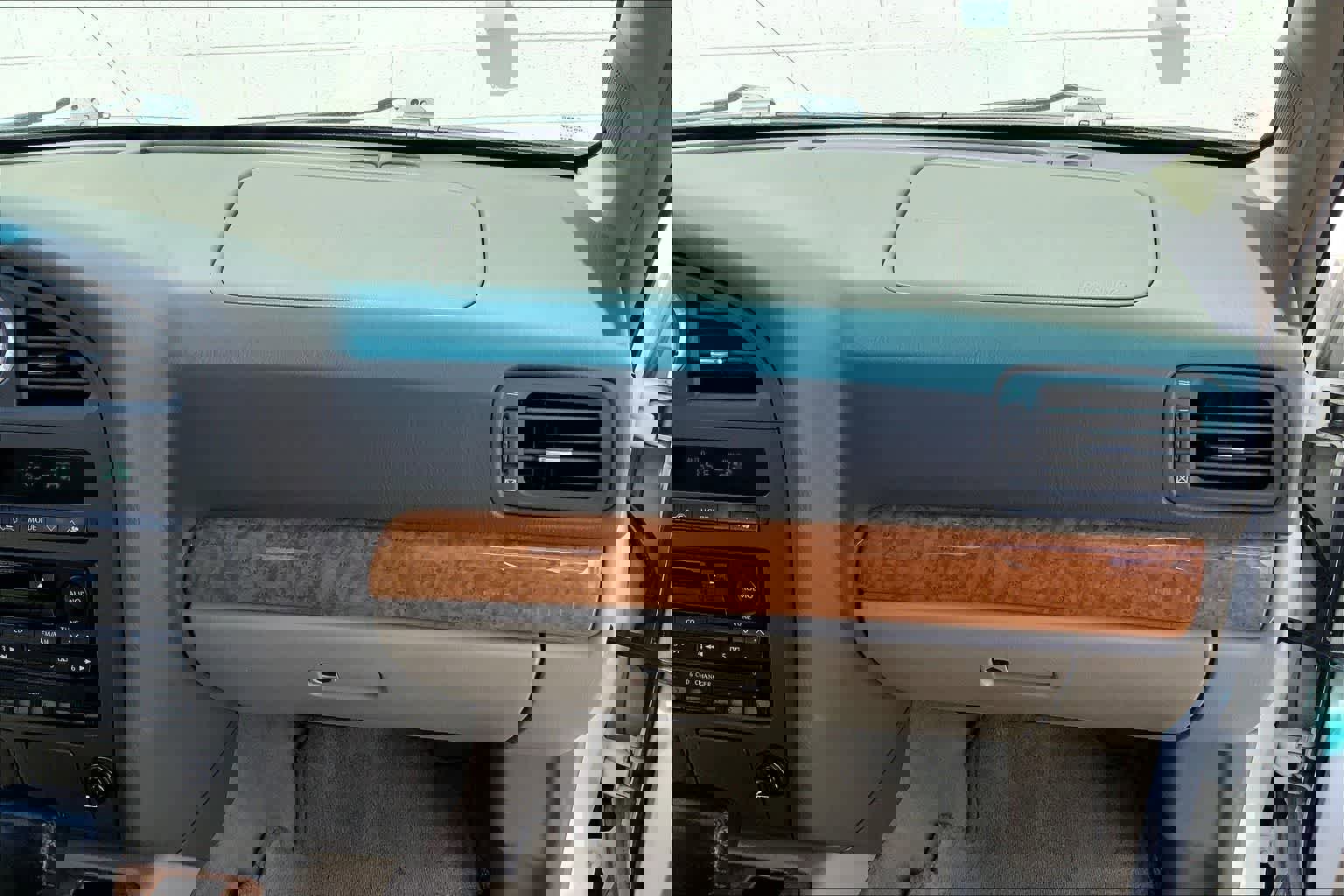 Used 2001 INFINITI QX4 2WD image 23