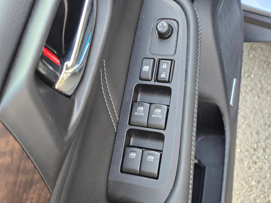 Used 2018 Subaru Outback 2.5i Limited AWD/4WD image 6
