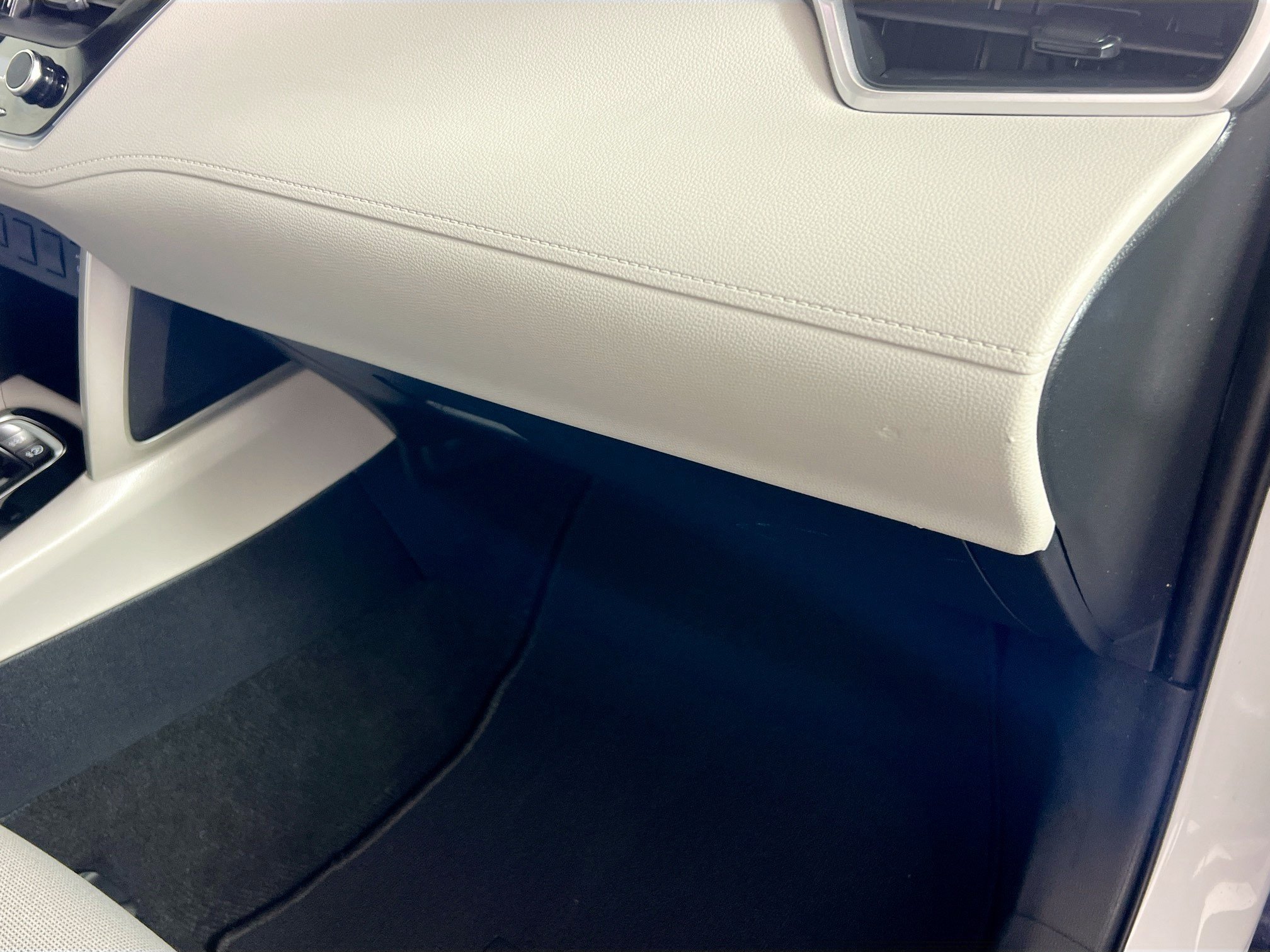 Used 2023 Toyota Corolla Cross L FWD image 30