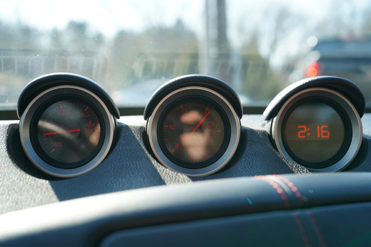 Used 2010 Nissan 370Z Touring w/ Sport Pkg image 34