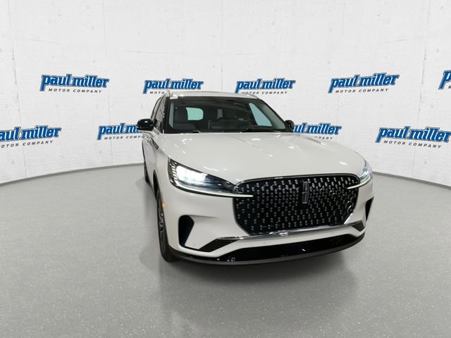 Used 2025 Lincoln Aviator AWD w/ Equipment Group 101A image 3