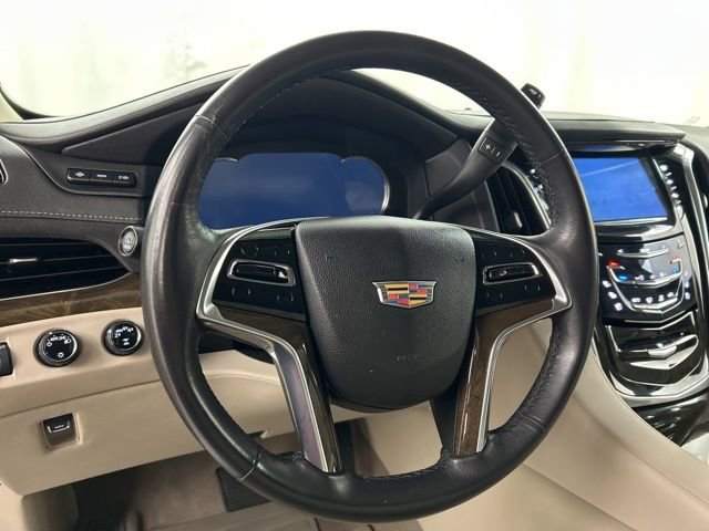 Used 2020 Cadillac Escalade Premium Luxury image 8