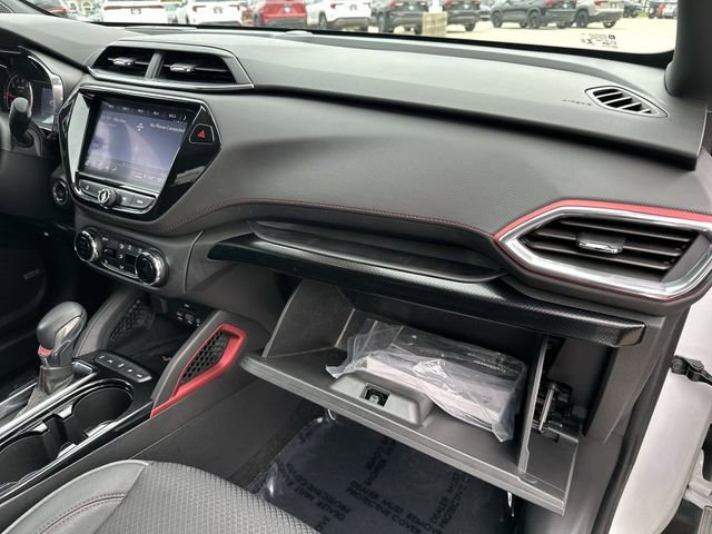 Certified 2023 Chevrolet TrailBlazer RS w/ Technology Package AWD/4WD image 30