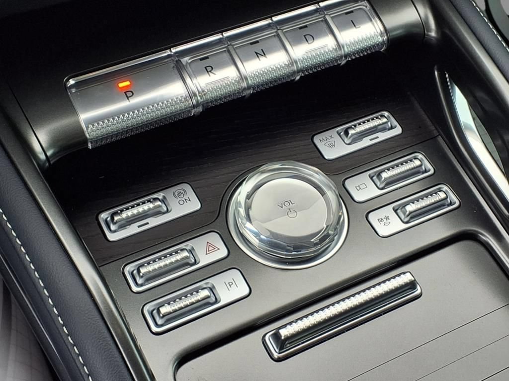 New 2025 Lincoln Nautilus Reserve AWD/4WD image 20