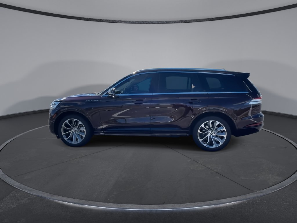 Used 2023 Lincoln Aviator Grand Touring w/ Equipment Group 301A AWD/4WD image 5