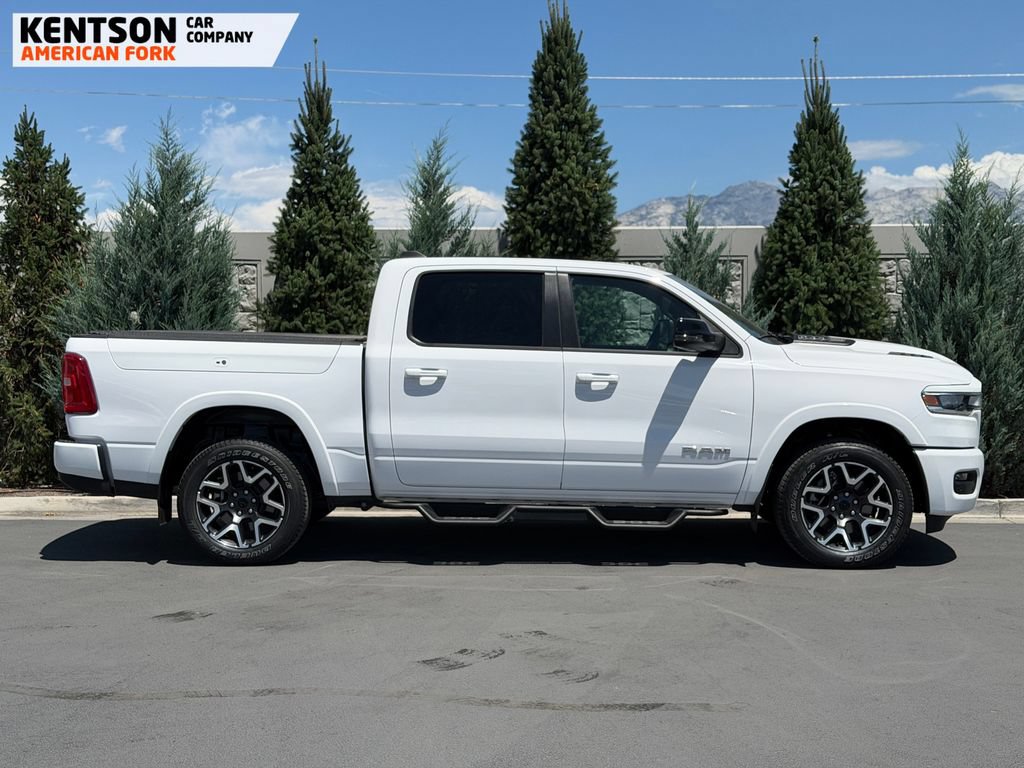 Used 2025 RAM 1500 Laramie w/ Sport Appearance Package AWD/4WD image 9