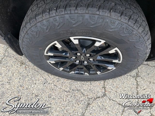 Used 2025 Chevrolet Traverse Z71 w/ LPO, Illumination Package AWD/4WD image 26