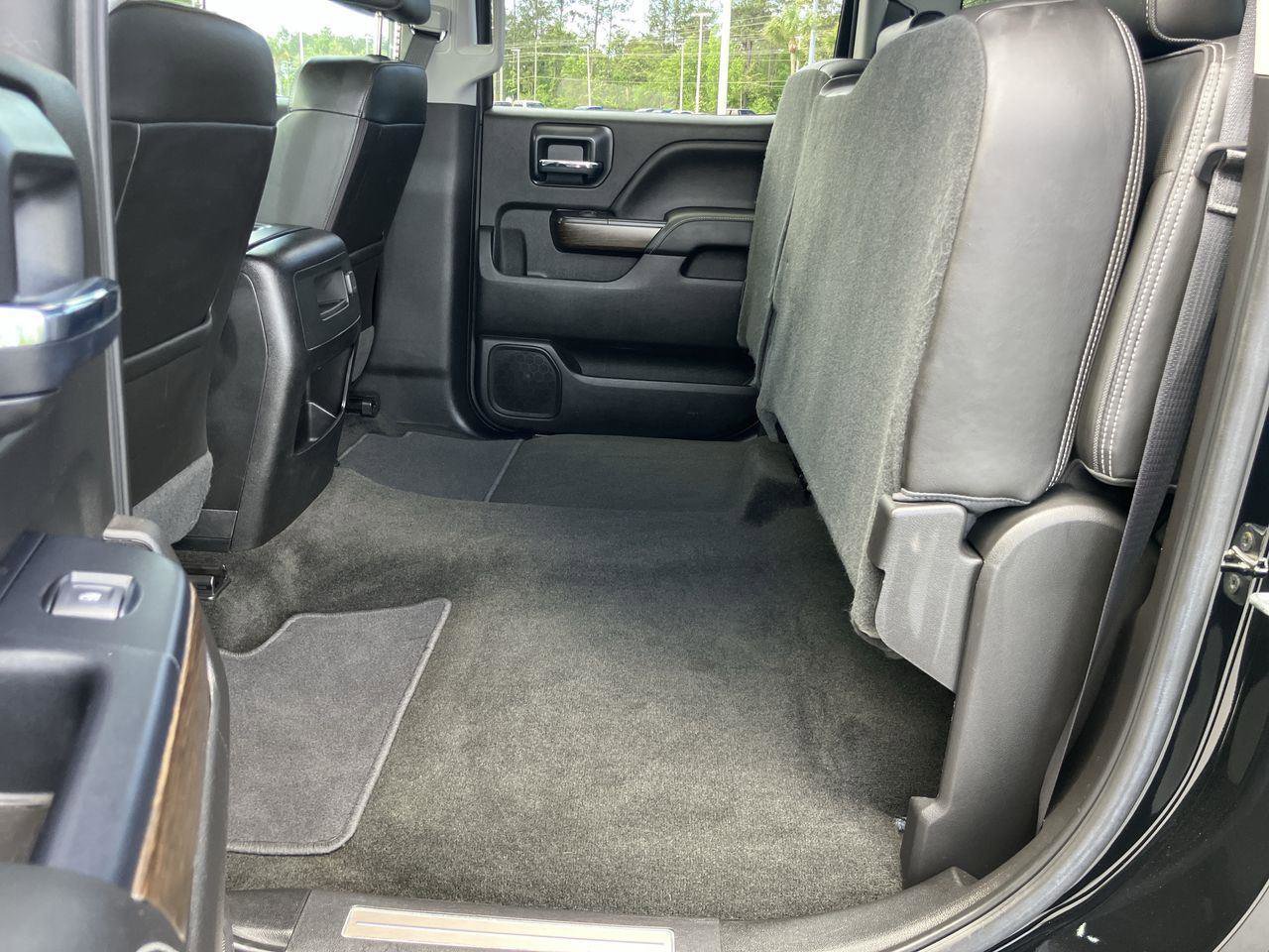 Used 2018 GMC Sierra 2500 Denali w/ Duramax Plus Package image 27