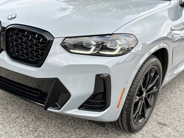Used 2025 BMW X4 xDrive30i w/ Premium Package AWD/4WD image 9