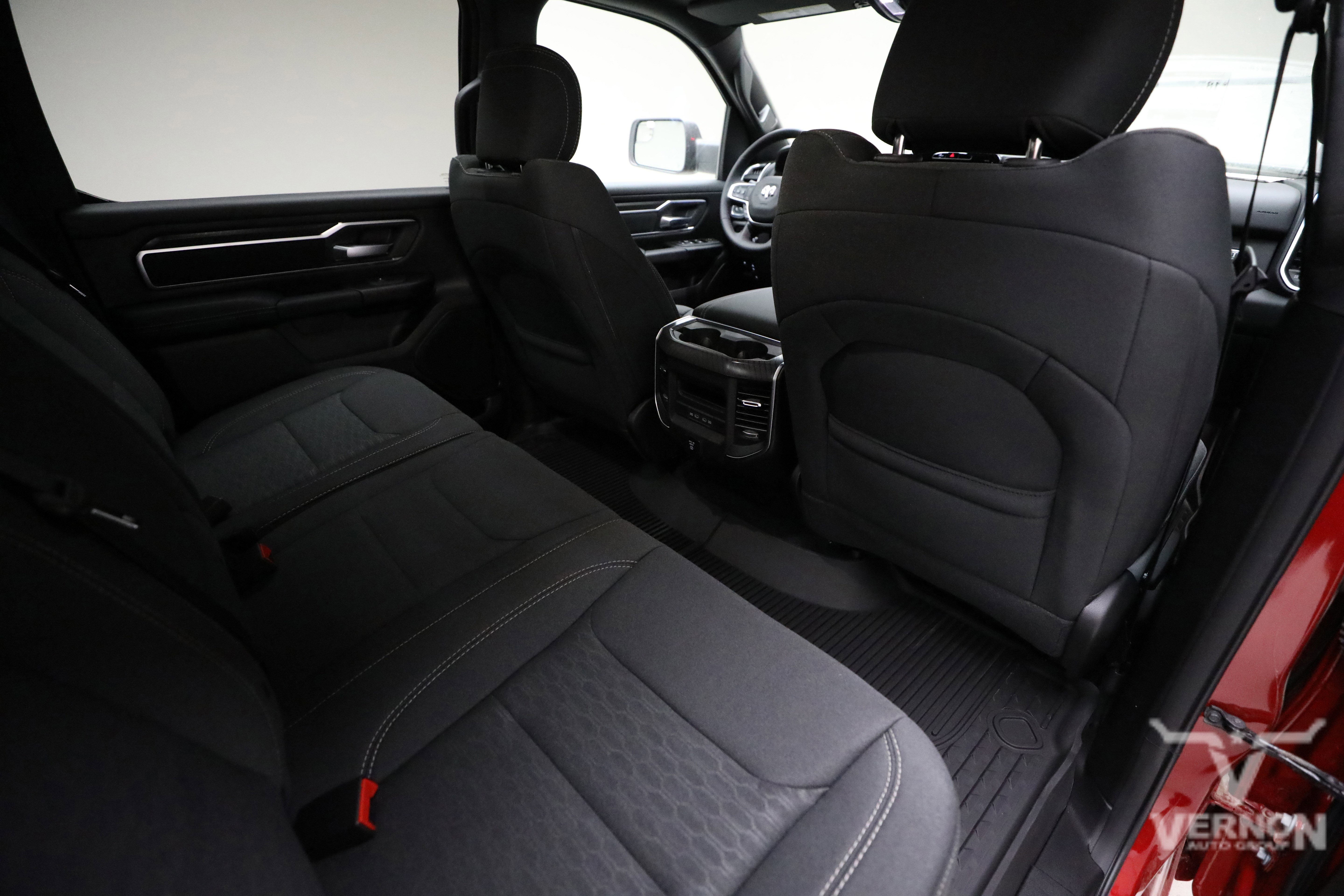 New 2026 RAM 1500 4x4 Crew Cab image 12