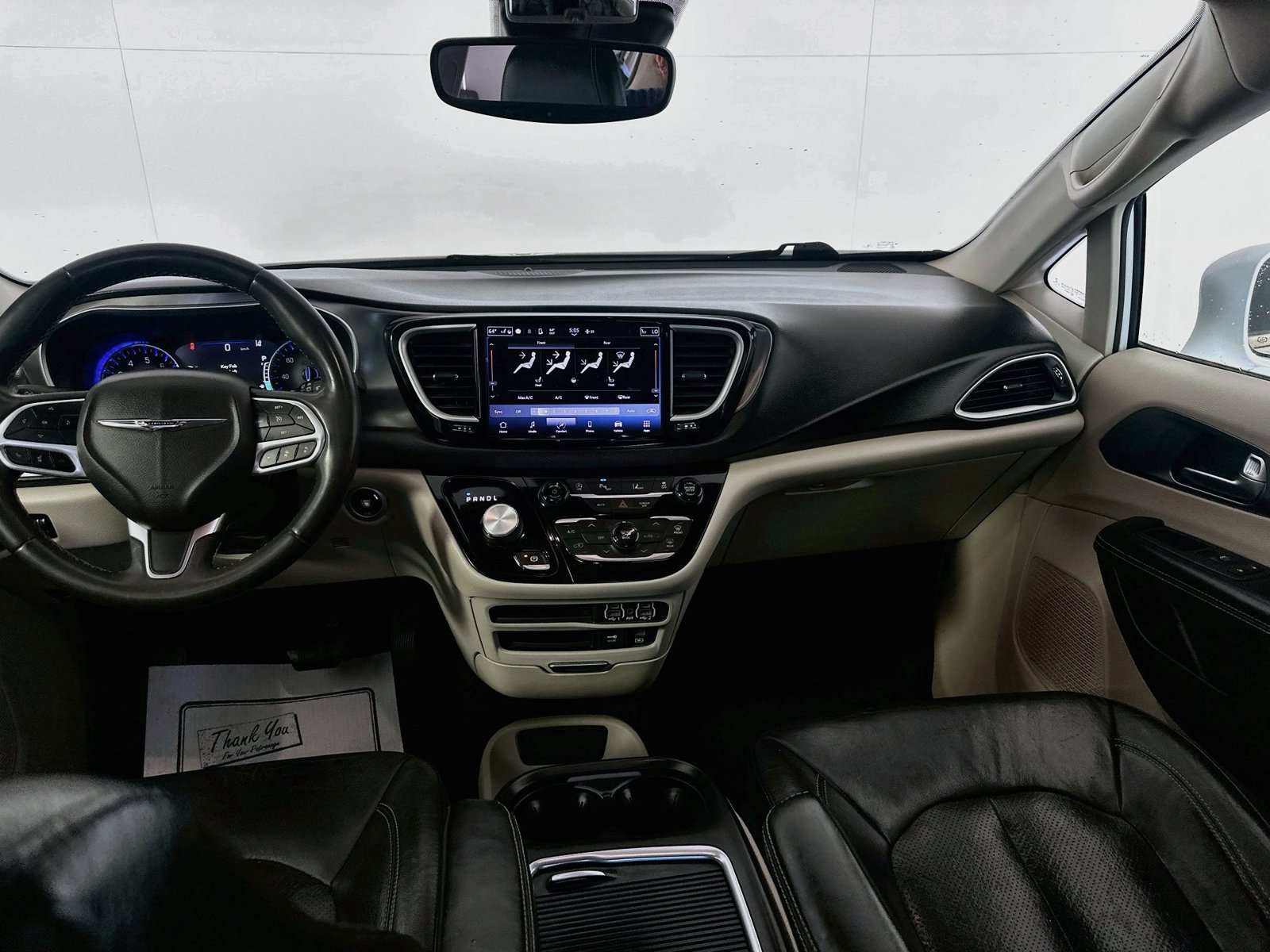 Used 2022 Chrysler Pacifica Touring-L FWD image 19