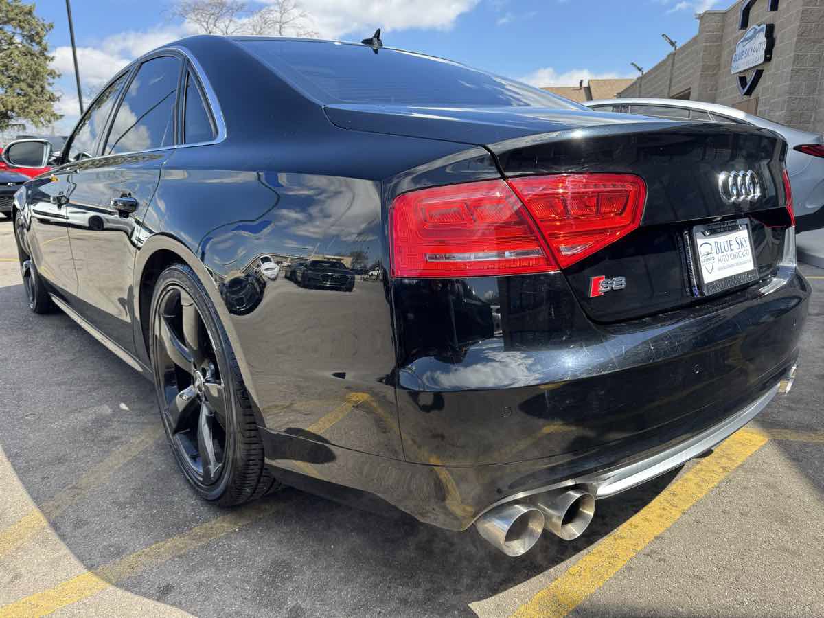 Used 2014 Audi S8 w/ Driver Assistance Package image 7
