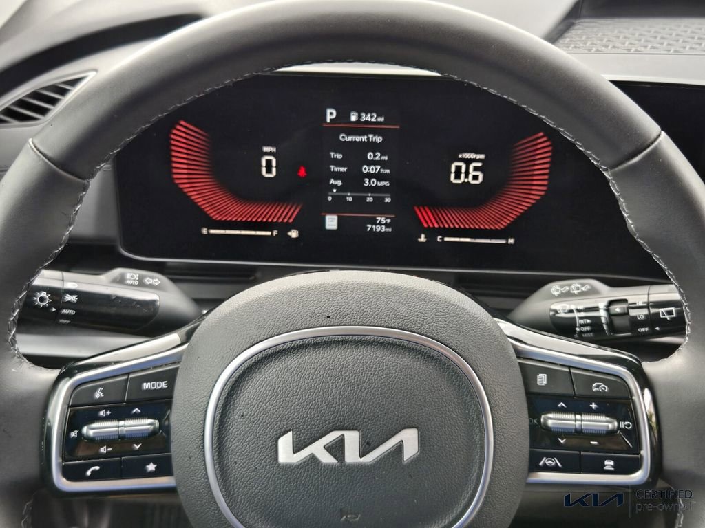 Certified 2026 Kia Carnival image 30