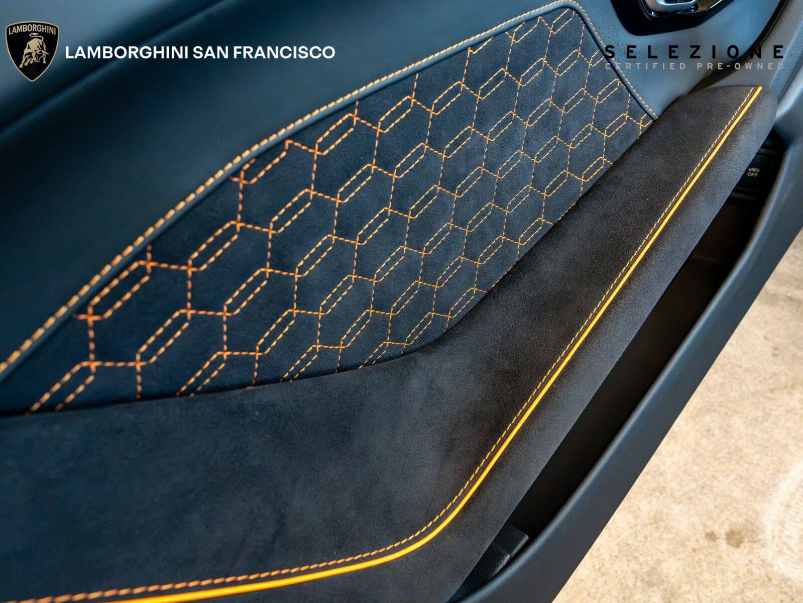 Used 2023 Lamborghini Huracan EVO RWD image 33
