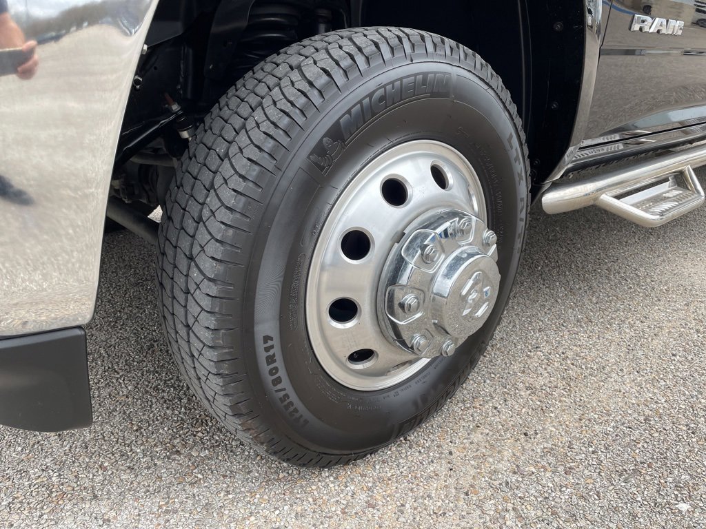 Used 2022 RAM 3500 Laramie image 10
