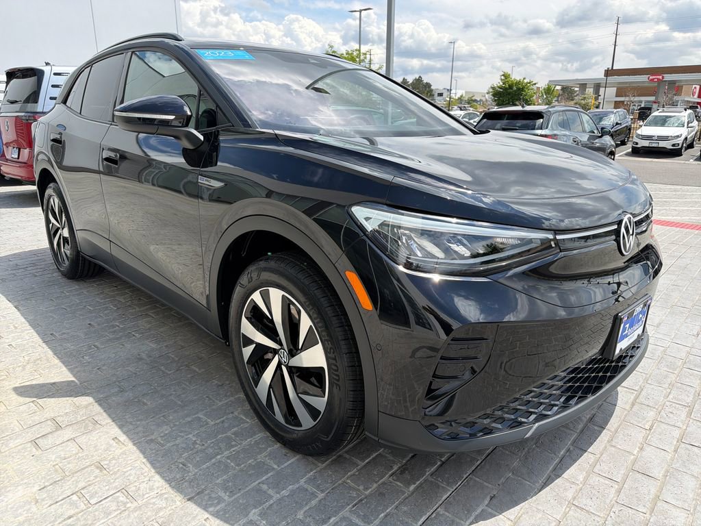 Used 2023 Volkswagen ID.4 Pro AWD/4WD image 9