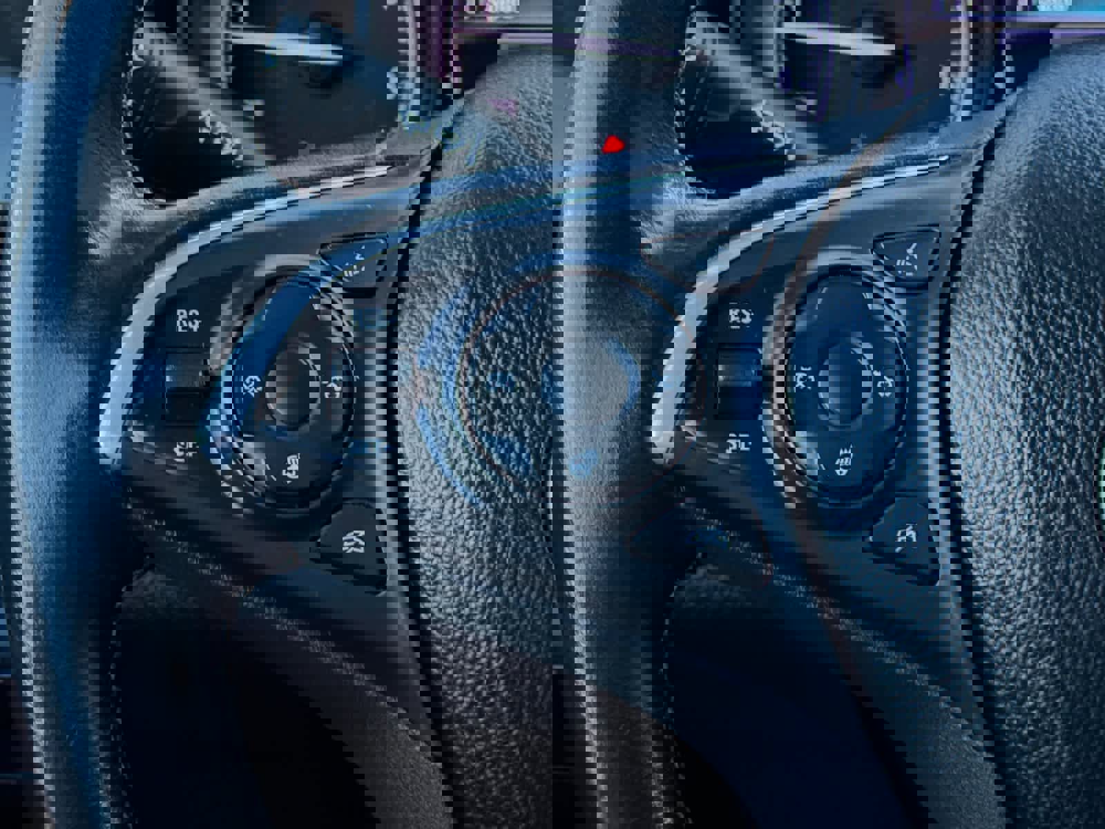 Used 2020 Buick Envision Essence image 17