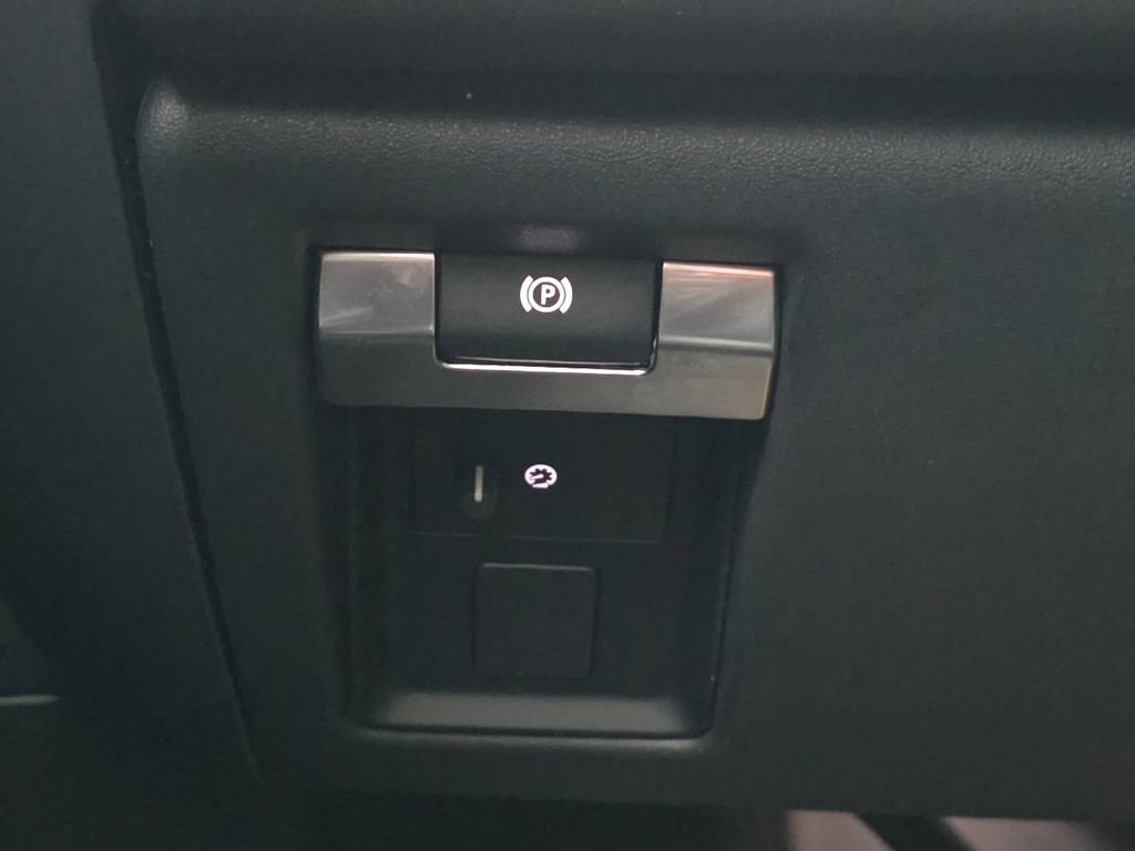 New 2026 Land Rover Defender 110 S image 28