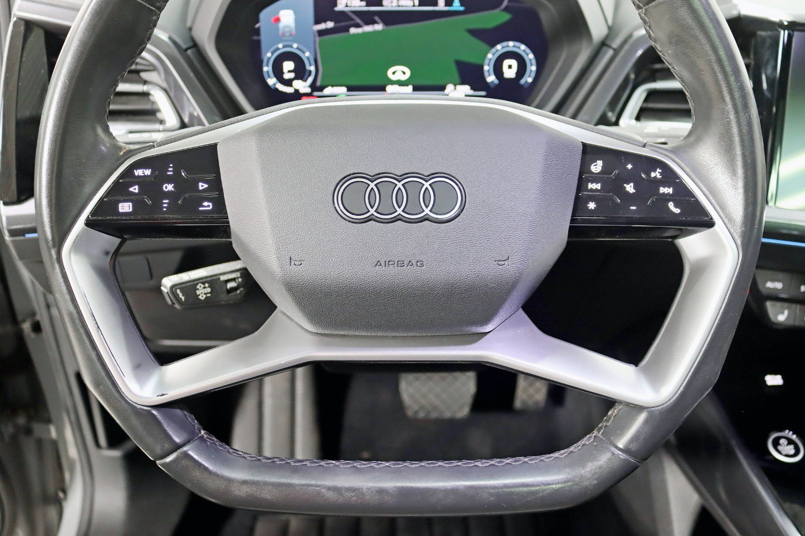 Used 2022 Audi Q4 e-tron Premium Plus image 16