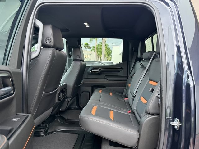 Used 2023 GMC Sierra 1500 AT4 w/ AT4 Premium Package AWD/4WD image 14
