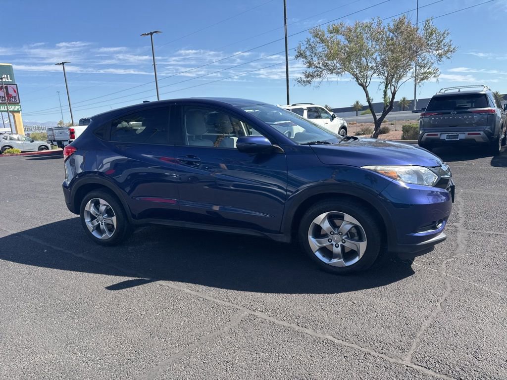 Used 2017 Honda HR-V EX image 6