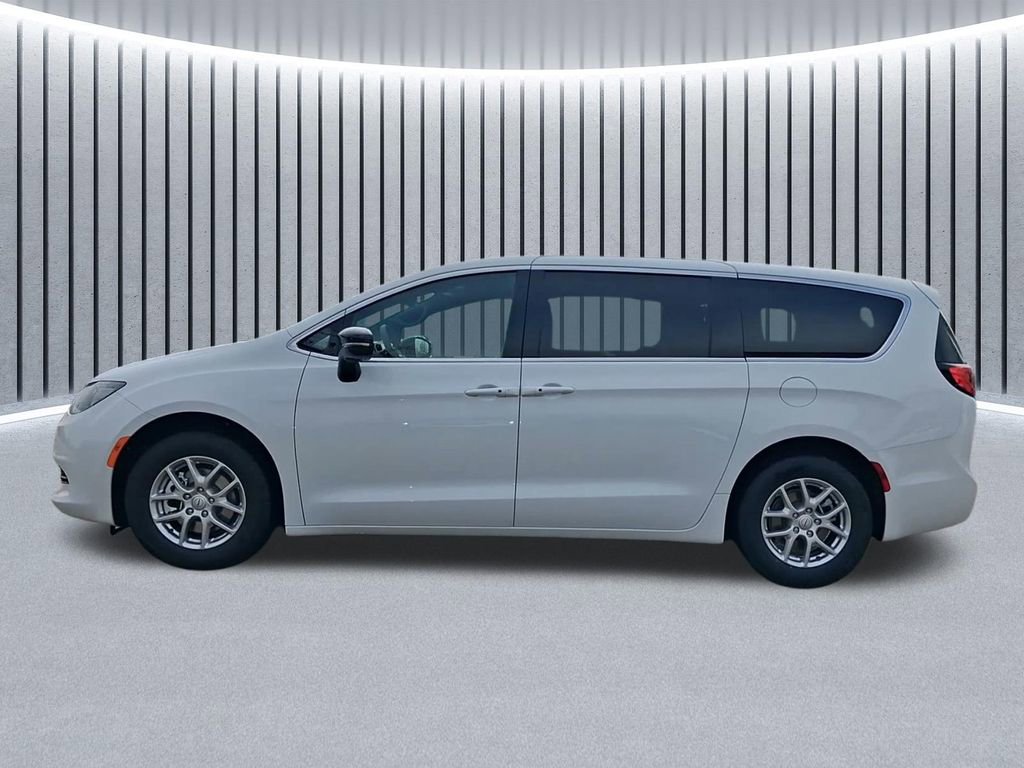 New 2026 Chrysler Voyager LX image 16