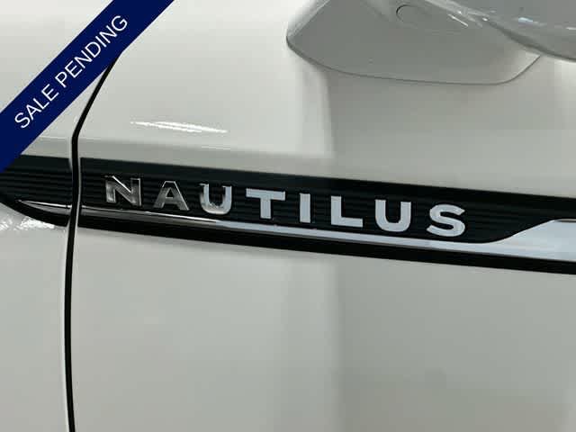 Used 2023 Lincoln Nautilus Reserve AWD/4WD image 21
