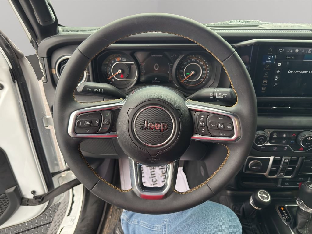 Used 2024 Jeep Wrangler Sahara image 20