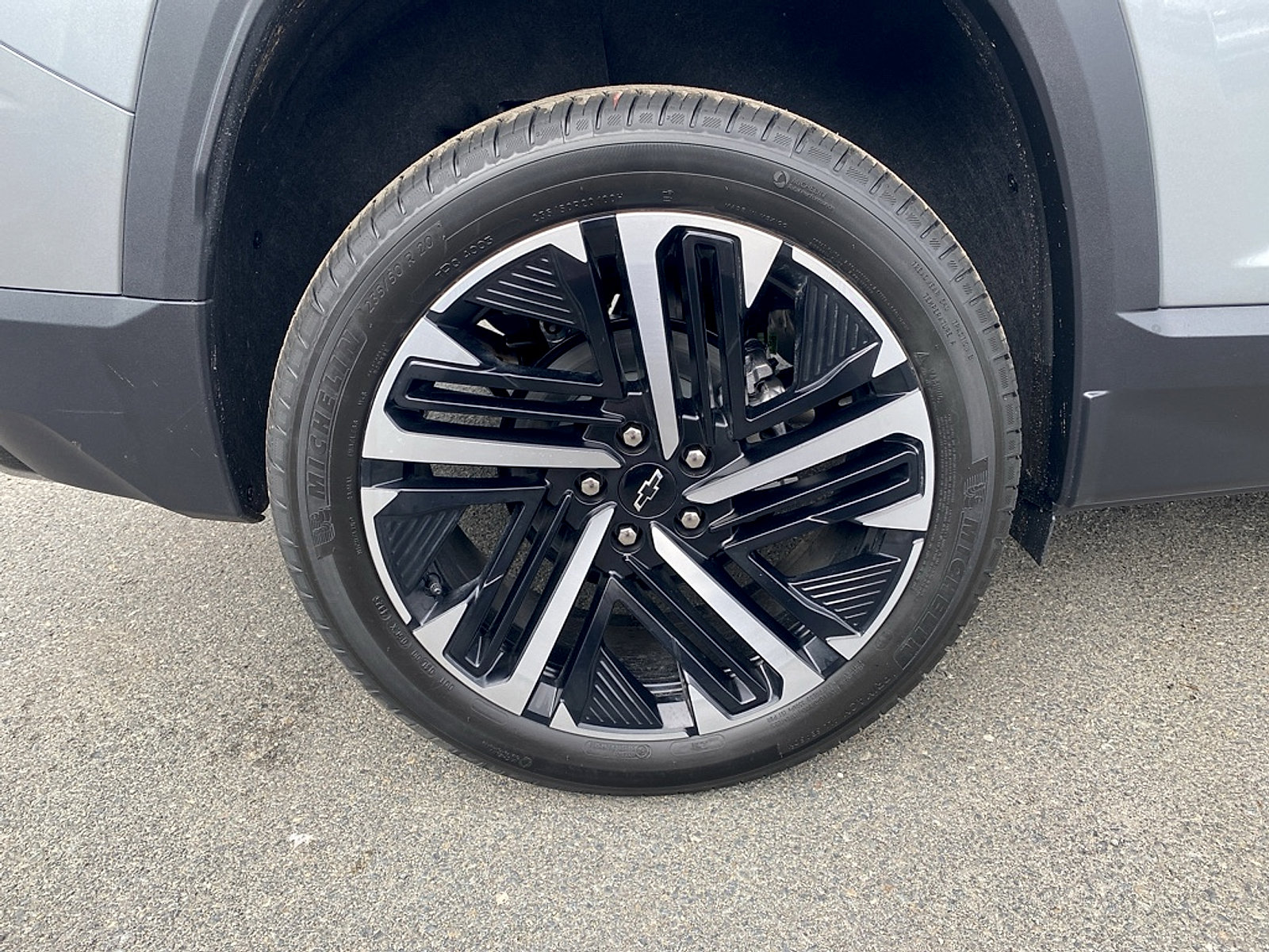 New 2026 Chevrolet Equinox RS w/ Safety and Technology Package FWD image 6