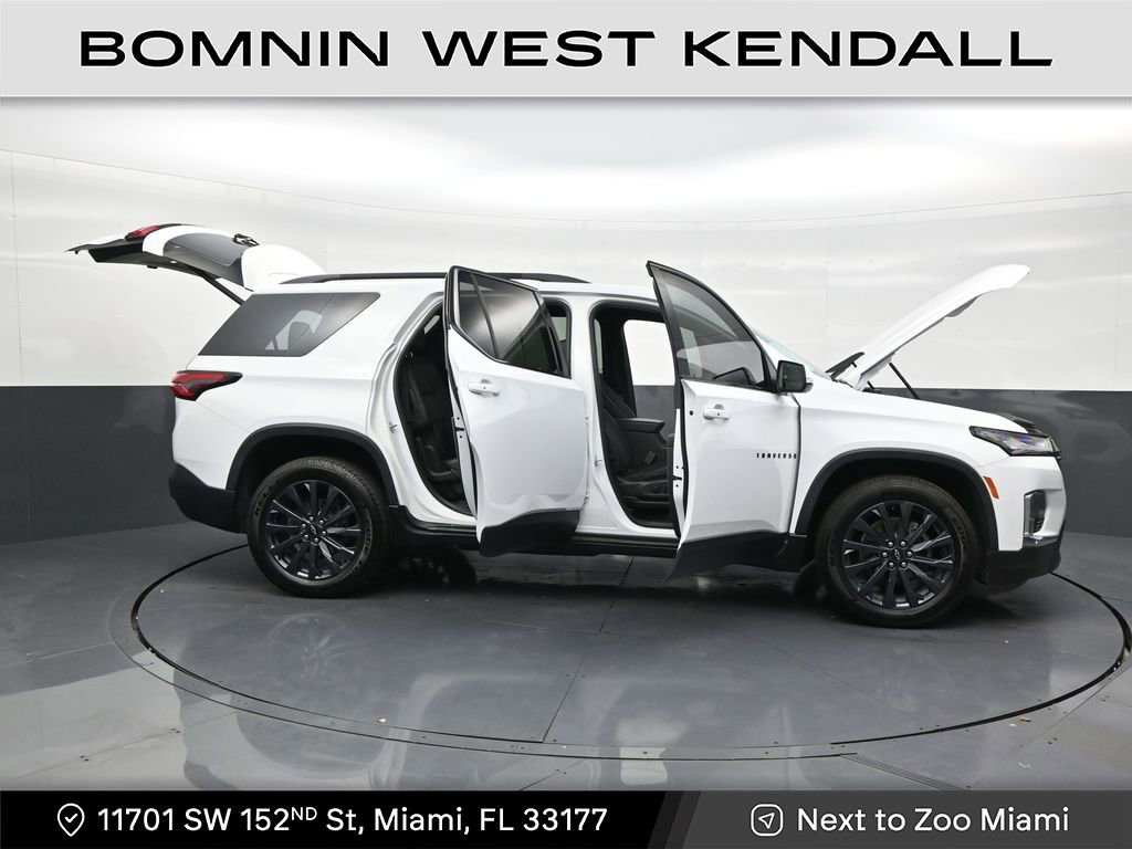 Used 2022 Chevrolet Traverse RS image 29