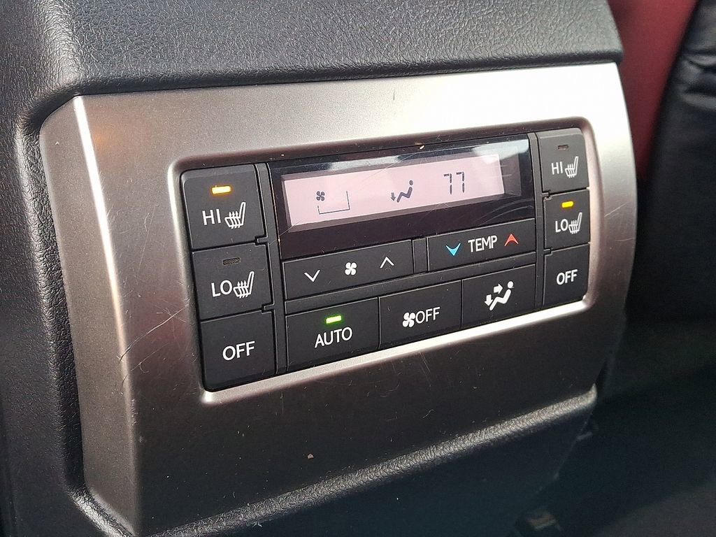 Used 2023 Lexus GX 460 Premium w/ Premium Package image 11