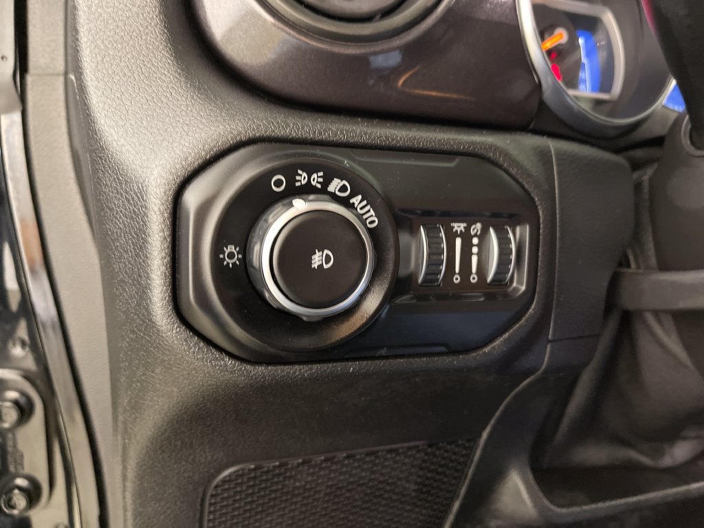 Used 2021 Jeep Wrangler Unlimited Sport AWD/4WD image 28