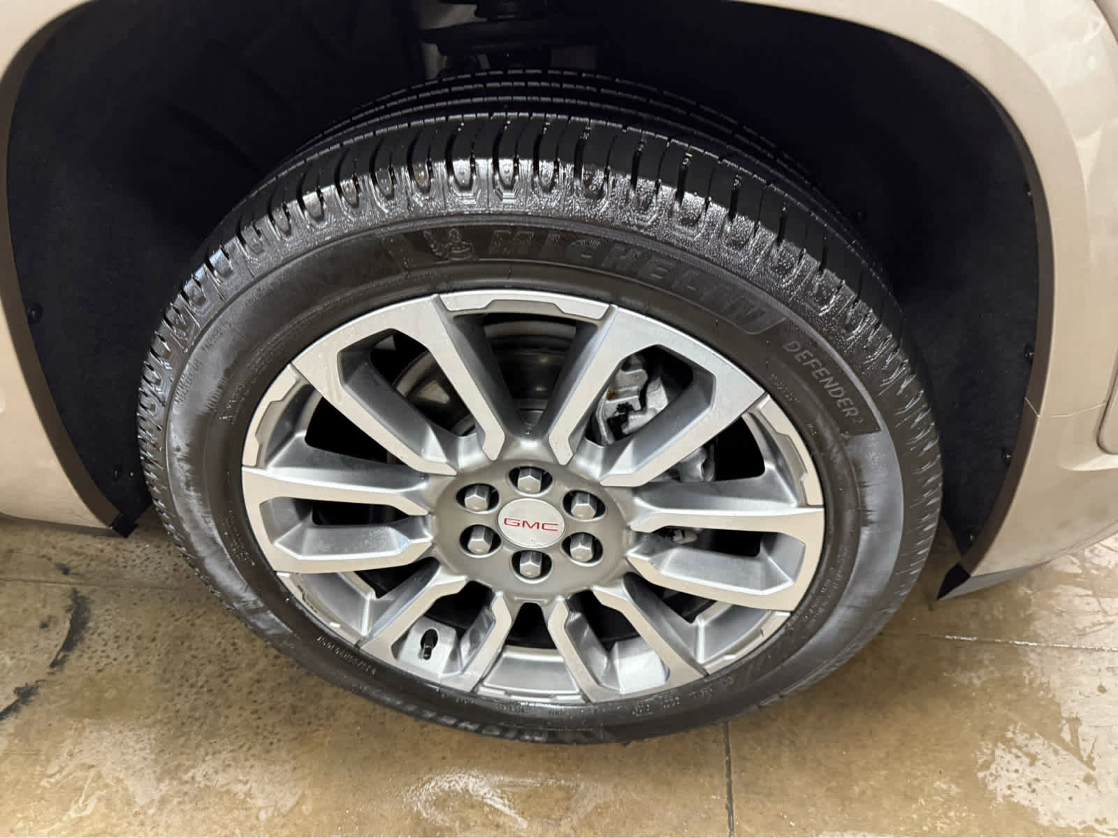 Used 2023 GMC Acadia Denali w/ Denali Technology Package image 35