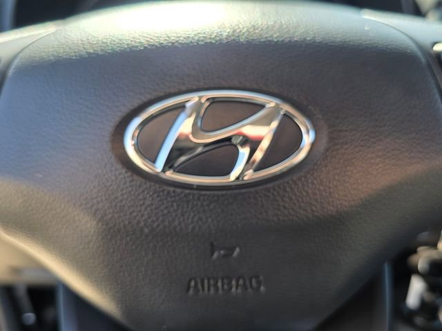 Used 2023 Hyundai Kona SE w/ Cargo Package image 23