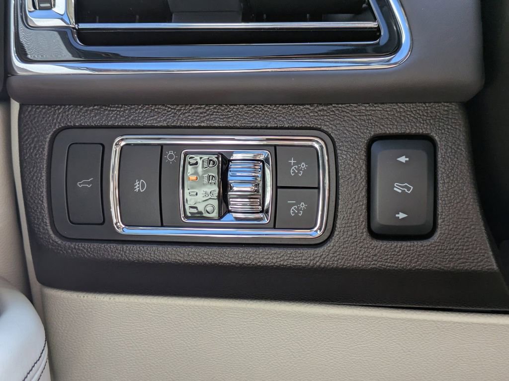 Certified 2023 Lincoln Navigator Black Label image 30