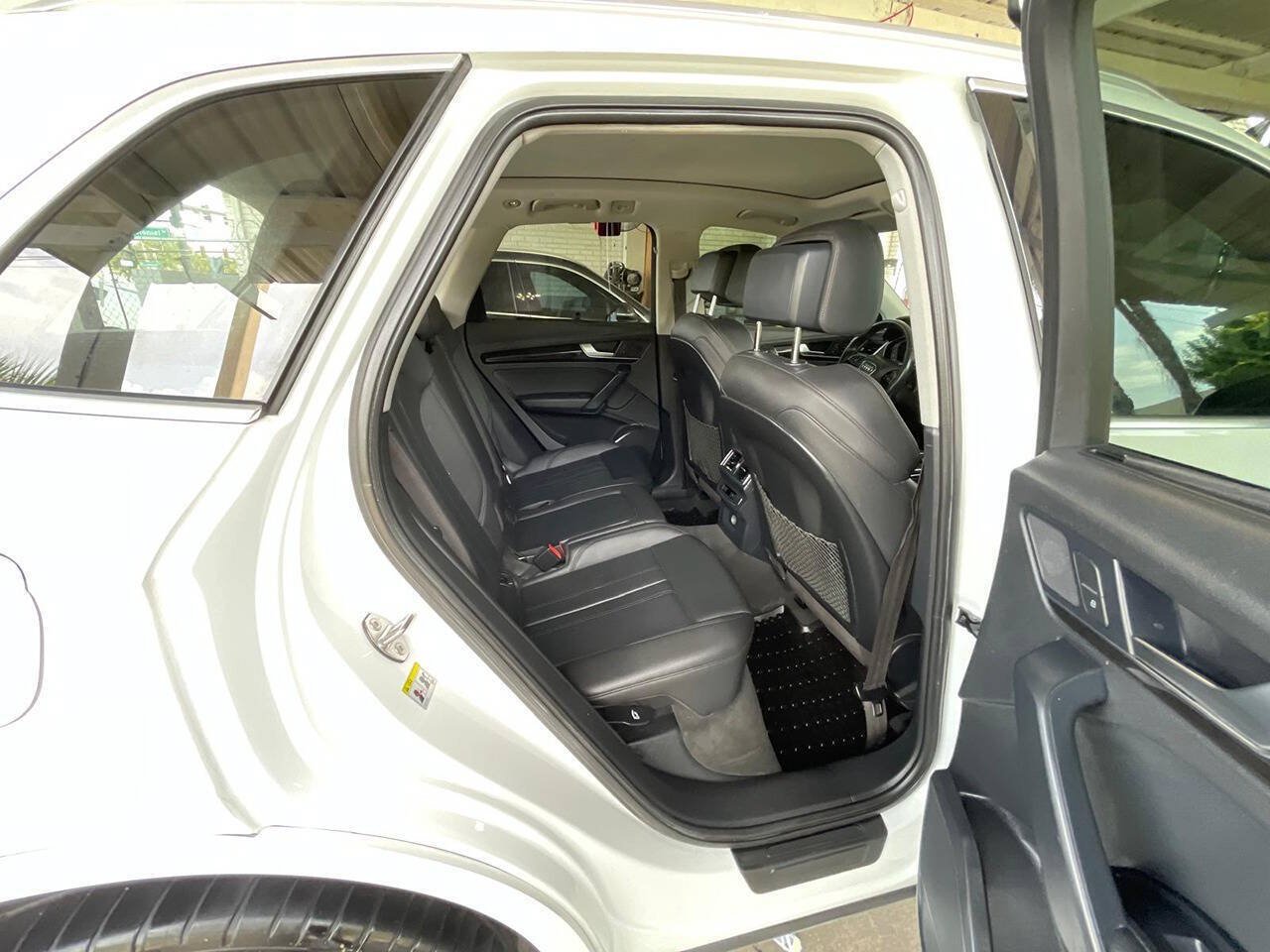 Used 2018 Audi Q5 2.0T Premium Plus w/ Premium Plus Package AWD/4WD image 13