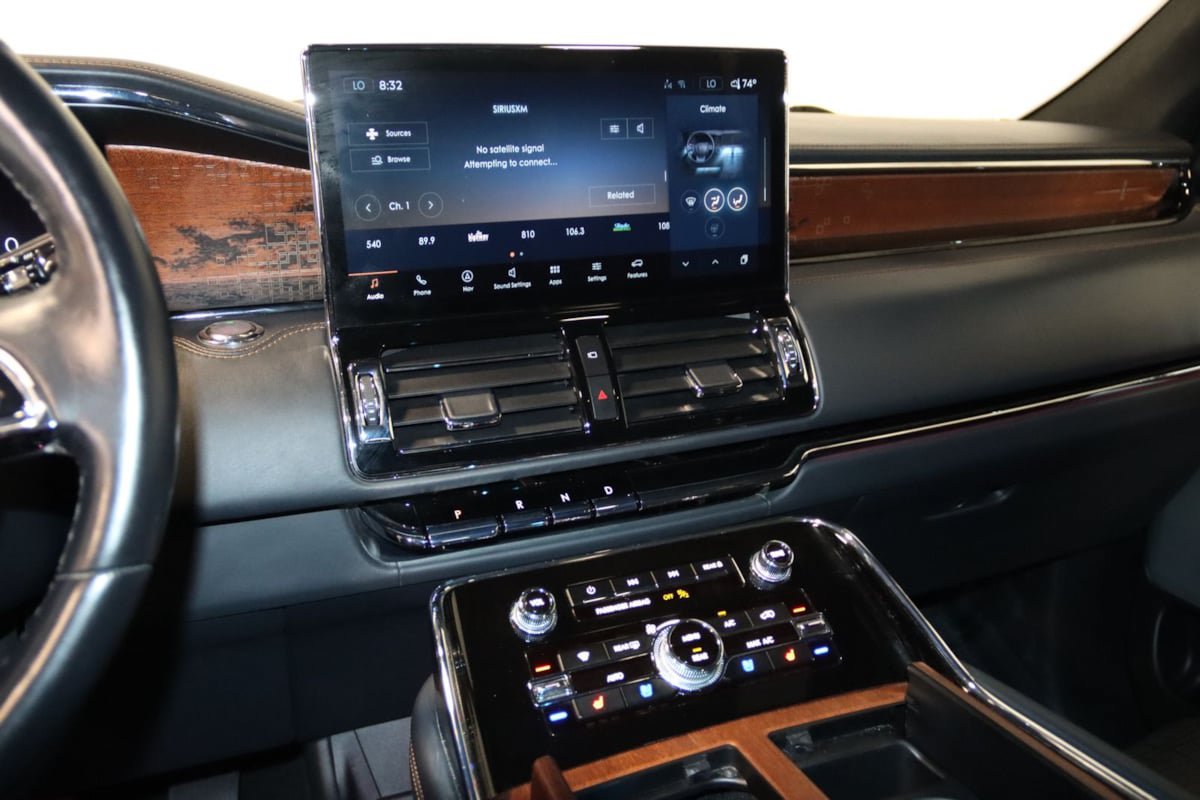 Used 2024 Lincoln Navigator L Black Label AWD/4WD image 42