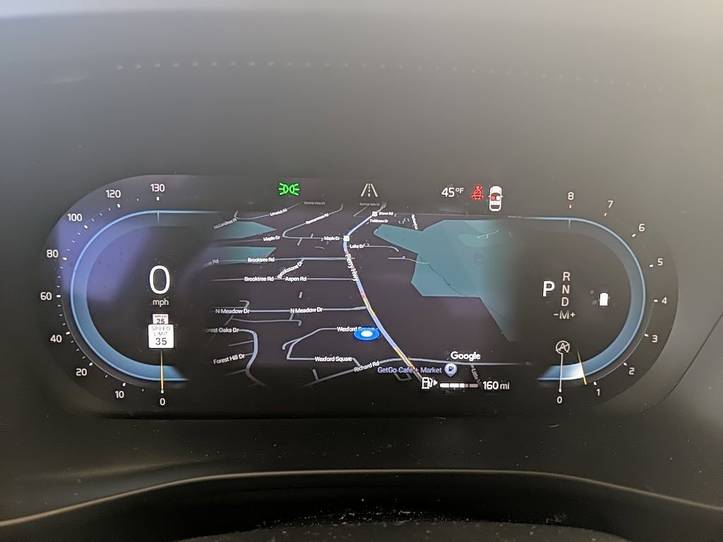 Used 2023 Volvo XC40 B5 Plus w/ Driver Assist Package image 26